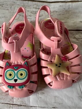 Zaxy pink owl sandals guc 8